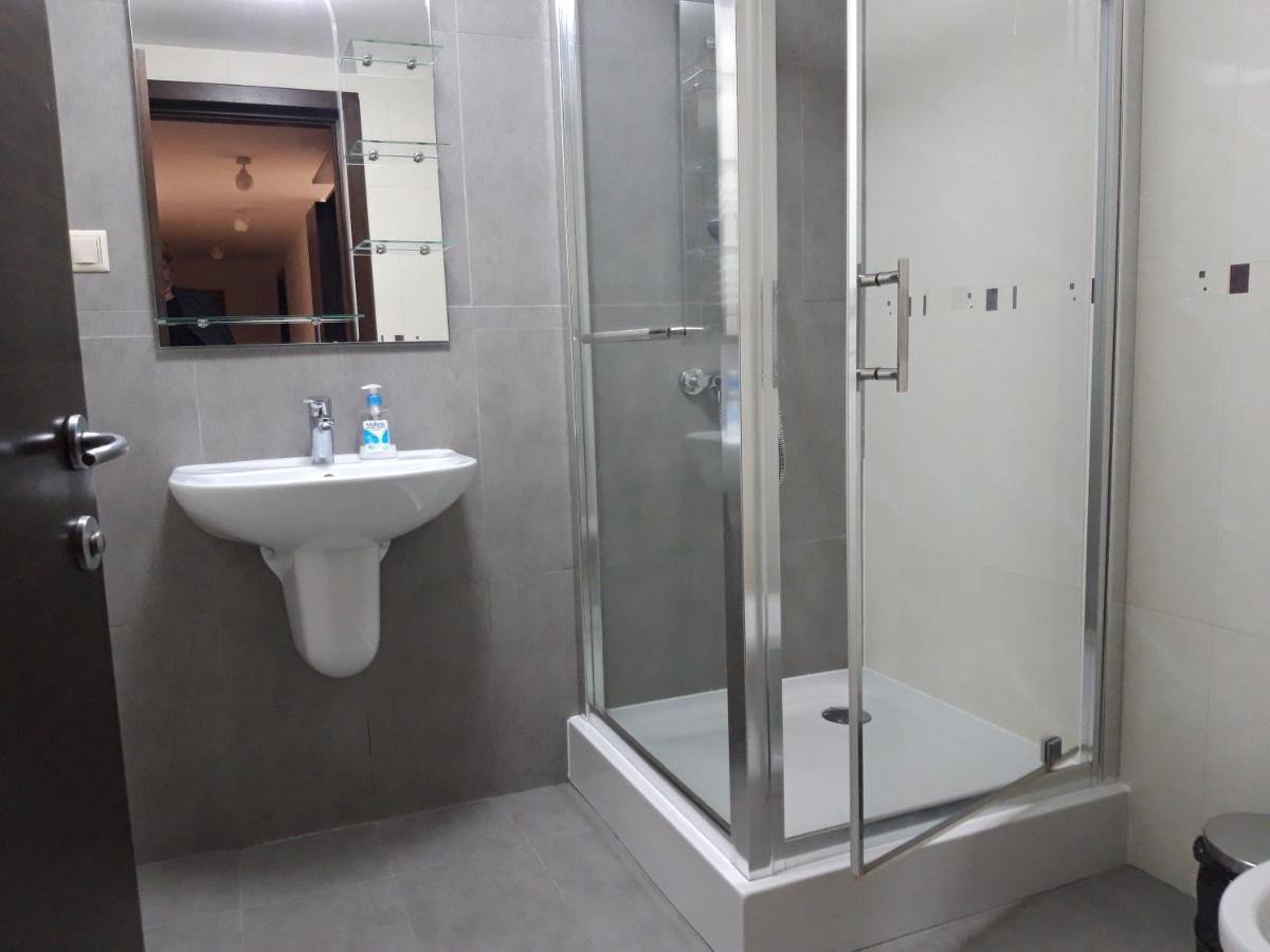 Papas Apartments Bucurestii Noi Bagian luar foto
