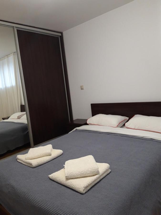 Papas Apartments Bucurestii Noi Bagian luar foto